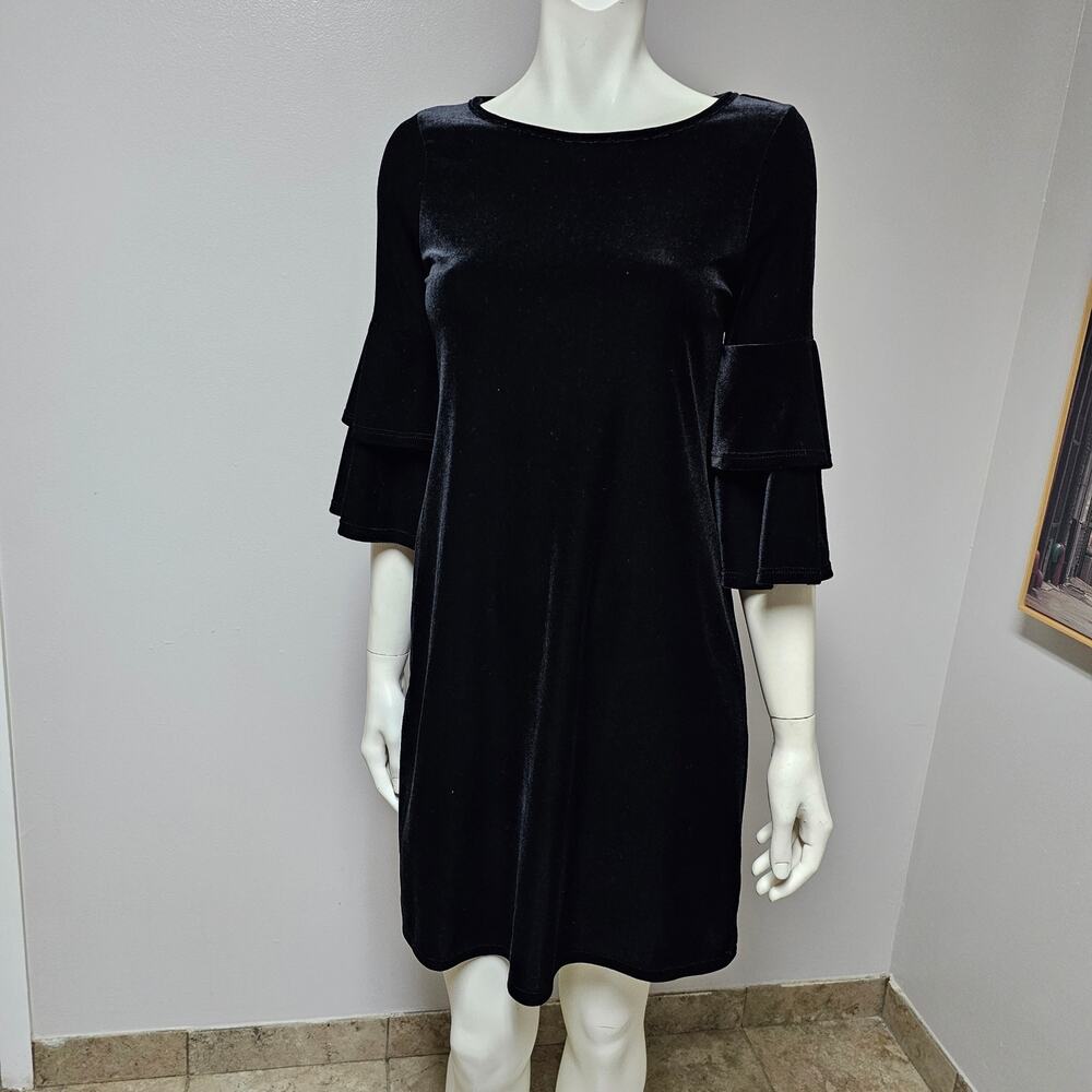 Green Envelope Black Velvet Cocktail Dress Bell Sleeves Size XS